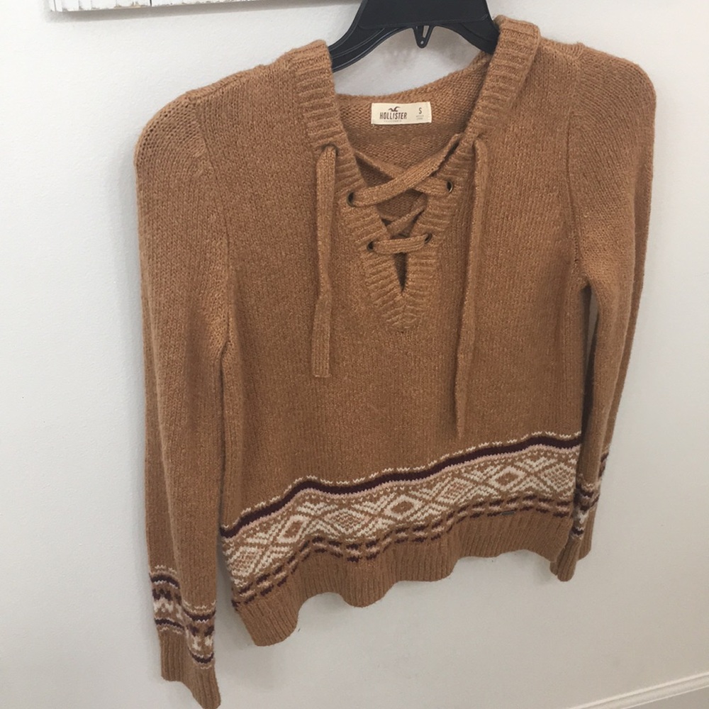 Hollister hooded sweater